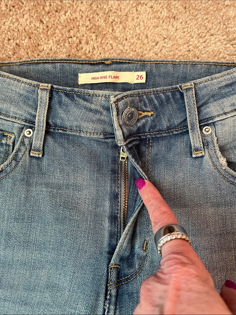 Levi’s High Rise Flare Jeans - Picture 3 of 8